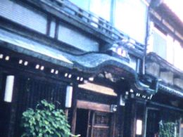 ��{�L�l�}�ʂ�