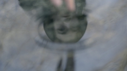 手のひらの水なも