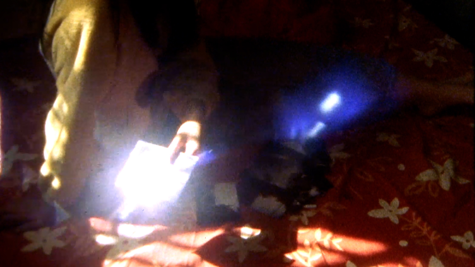 光が私の目を刺す