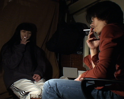 �u�C���v�i���열�s�A�ɓ����q�j