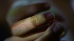 ���𔇂���